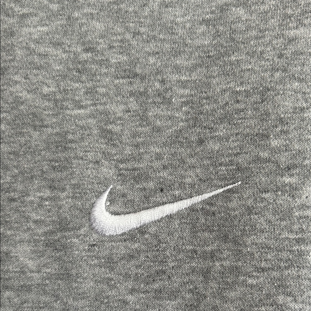 Nike Men's Heather Gray Crewneck Sweater - Picture 5 of 7